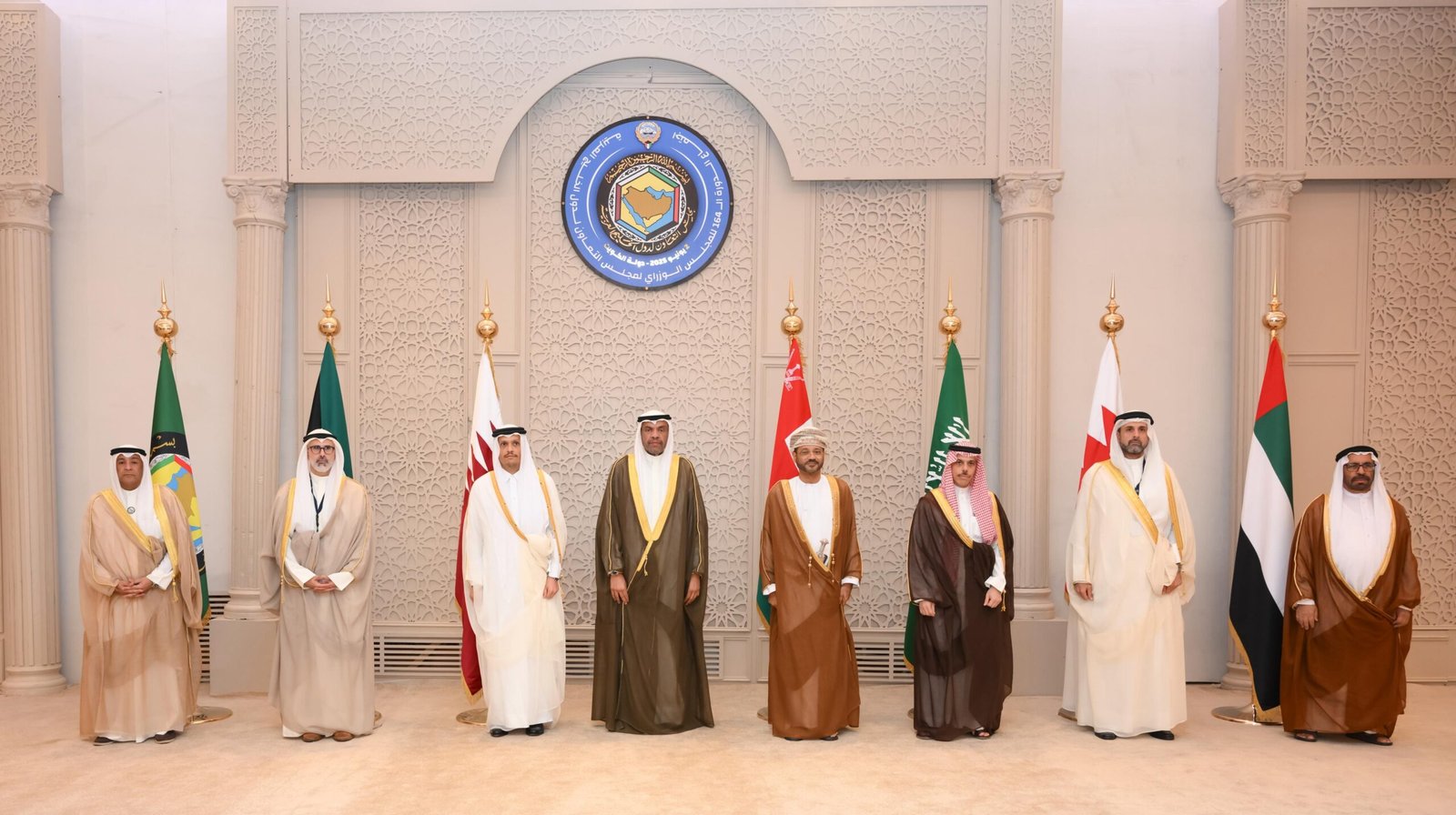 سلطنة عُمان تؤكد دعمها للتكامل الخليجي وتُشيد بالجهود الإقليمية لحل أزمات المنطقة خلال اجتماع وزراء خارجية مجلس التعاون في الكويت